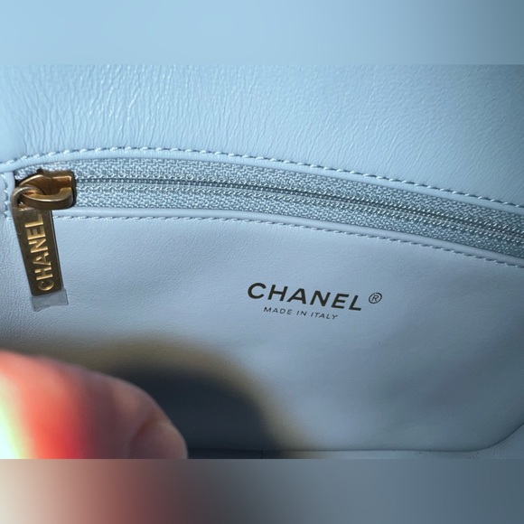 *SOLD*NWT Chanel 22P Quilted Pending CC Small Classic Flap Lambskin w Receipt! - Picture 9 of 13